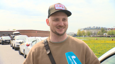 Счастья, здоровья, любви и дальнейших успехов в нашем городе желают петербуржцы губернатору в День рождения