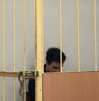 Суд отправил под домашний арест участника драки со стрельбой из-за долга в 19 тысяч рублей на Торжковской