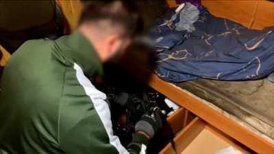 Информация из Пскова вывела полицейских на схроны с наркотиками в Ленобласти и Петербурге