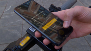 Парковка не на месте, проезд по пешеходному переходу и другие нарушения. Как операторы кикшерина и власти города борются с хулиганами?