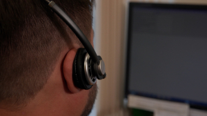 Круглосуточно, дистанционно, всё — для вас, только бросайте: как работает служба отказа от курения