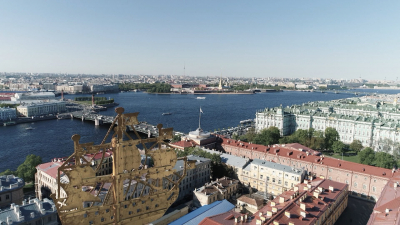 Глава Минцифры Приамурья во время ПМЭФ-2025 спас утопающего в Малой Невке