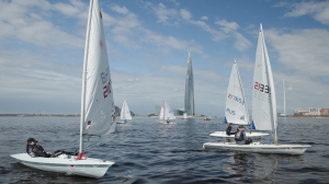 «Игра в шахматы» на воде. Майская регата прошла в Петербурге