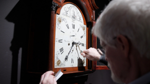 Мы петербуржцы. Михаил Гурьев, заведующий лабораторией научной реставрации часов и музыкальных механизмов Государственного Эрмитажа.