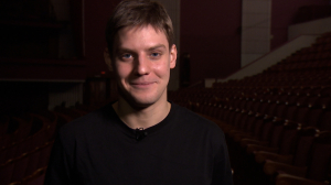 Красивый вид из окна, хороший завтрак и прогулка «куда глаза глядят» — идеальное утро в Петербурге Павла Табакова