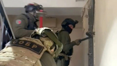 Полиция задержала двоих подельников с Васильевского острова — изъято 12 кг запрещенки