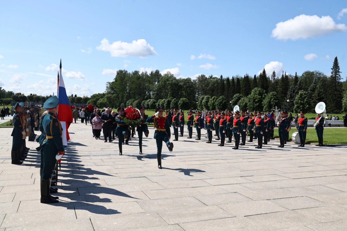 Александр Беглов: Петербург чтит память погибших в годы Великой Отечественной войны - tvspb.ru