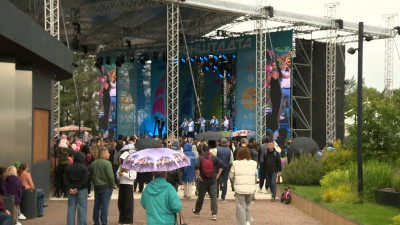 В «Острове фортов» прошел музыкально-спортивно-гастрономический фестиваль «Паруса Кронштадта»