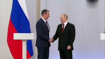 Лауреат госпремии Николай Кузнецов впервые после награждения пообщался с журналистами, рассказав о теории скрытых колебаний