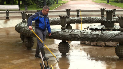 В Петербурге городские службы начали подготовку фонтанов ко Дню России