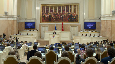 45 регионов России и 13 стран: в Петербурге проходит IX Международный Невский форум