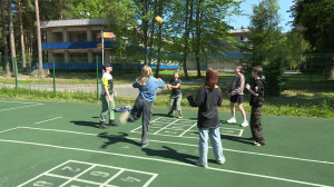 Как организован детский отдых в оздоровительно-образовательном лагере на природе