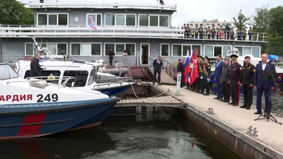 Александр Беглов передал два скоростных катера в пользование ОМОН «Балтика»