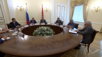 Александр Беглов: Слаженная работа городского правительства и Законодательного Собрания позволяет оперативно принимать необходимые законы для развития экономики, инфраструктуры и социальной сферы Петербурга