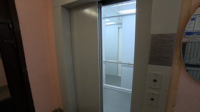 В 2025 году более 1,4 тысячи лифтов заменят в домах Северной столицы