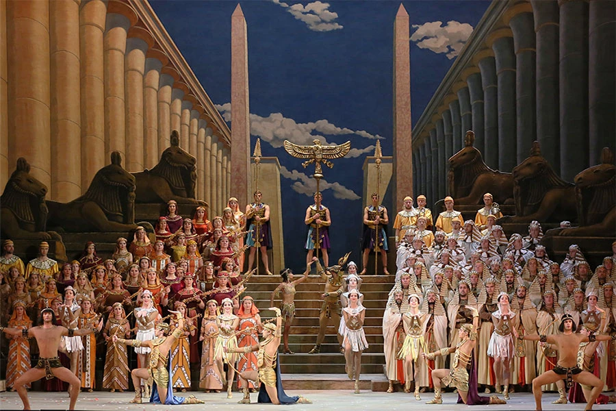 Мариинский театр представил грандиозную постановку «Аиды» Верди на сцене Большого - tvspb.ru