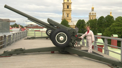 Полуденный выстрел пушки в Петербурге посвятили Международному дню защиты детей