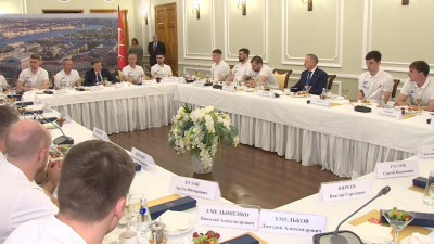 Александр Беглов поздравил игроков гандбольного «Зенита» с чемпионством