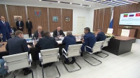Александр Беглов провел на полях ПМЭФ-2025 встречу с главой Татарстана
