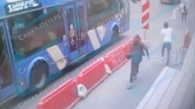 На Загородном проспекте упали строительные леса: прокуратура выясняет обстоятельства