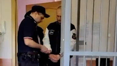 Суд арестовал ранее судимого мужчину, который на проспекте Энергетиков выстрелил в обидчика своей жены из обреза