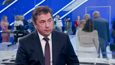 Валерий Москаленко: Петербург сохраняет высокие темпы роста экономики, несмотря на вызовы