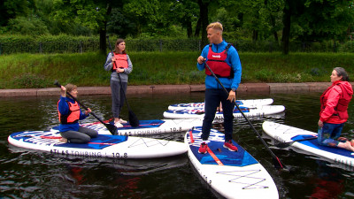 Волейбол, йога, ролики и сапы: городские Центры спорта приглашают петербуржцев
