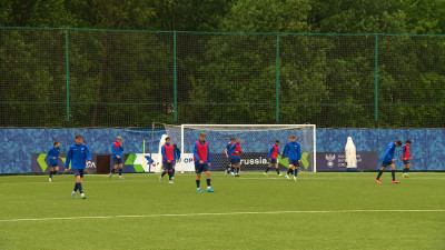 «Зенит» со счетом 4:2 в товарищеском матче обыграл свой резервный состав