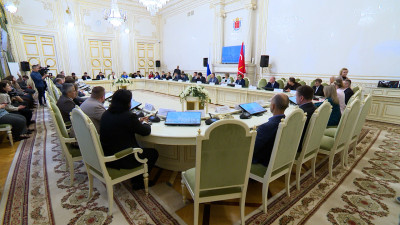 Комиссия по инвестициям Законодательного собрания подвела итоги участия Петербурга в ПМЭФ