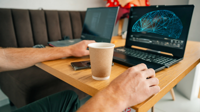 Спрос на AI-тренеров в Петербурге вырос на 94% за 2025 год