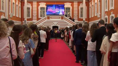 Лучших выпускников чествовали в Петропавловской крепости