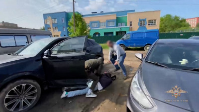 Более сотни пострадавших, ущерб – 150 млн рублей: двоих петербуржцев подозревают в помощи телефонным мошенникам