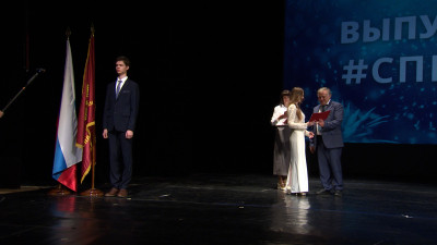 Более 900 выпускников Педиатрического университета получили дипломы об образовании