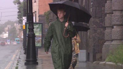 Холодно и сыро: надвигающийся циклон «Зирос» принесет в Петербург обильные дожди