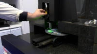 Как ученые ИТМО испытывают свое новое изобретение — атомно-силовой микроскоп