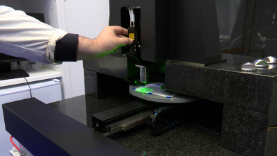 Как ученые ИТМО испытывают свое новое изобретение — атомно-силовой микроскоп