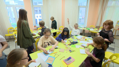 В Калининском районе для юных петербуржцев открыли 16 летних оздоровительных лагерей
