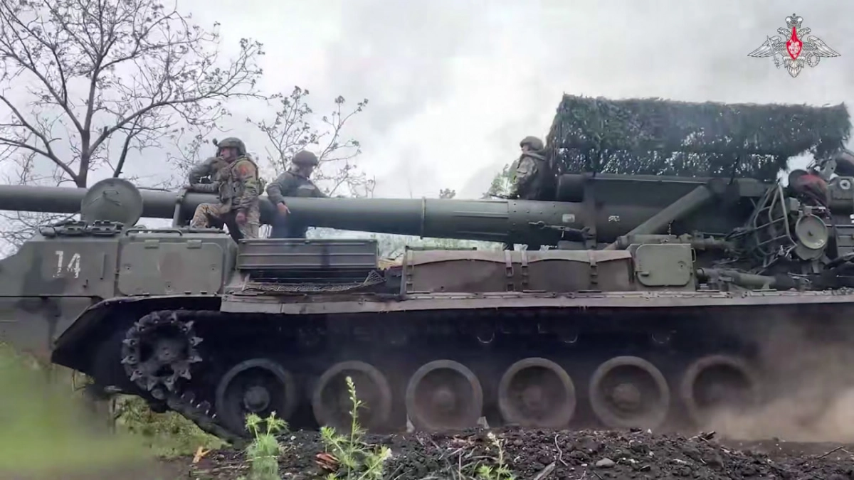 Военнослужащие группировки войск «Центр» уничтожили вражеский командный пункт на Красноармейском направлении - tvspb.ru