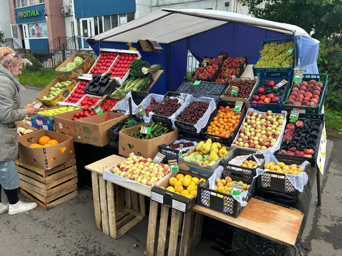 В Петербурге изъяли более тонны нелегальных фруктов и овощей - tvspb.ru