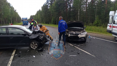 Трое взрослых и подросток пострадали в аварии на трассе «Кола»