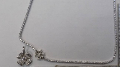 Петербурженка получила условный срок за контрабанду ювелирных украшений