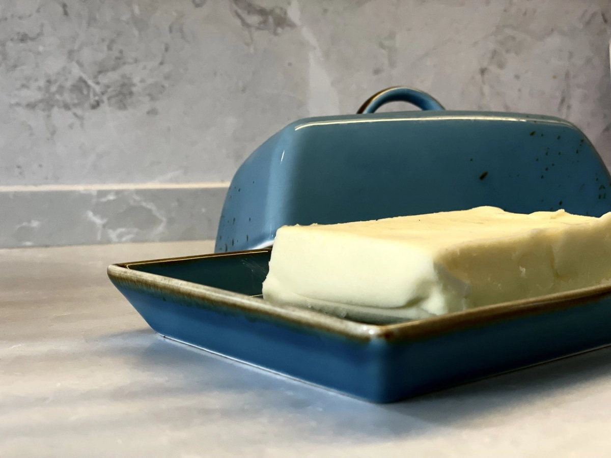 В петербургской организации нашли нарушения при перефасовке сливочного масла - tvspb.ru