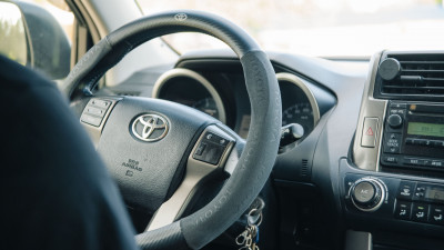 Продажи автомобилей в Петербурге выросли почти на треть