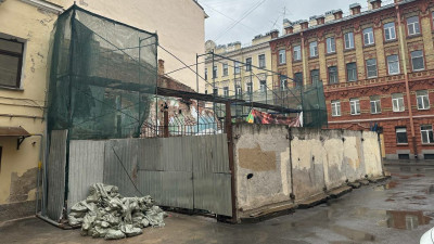 КГИОП готовит заявление в полицию по факту сноса здания на улице Лабутина