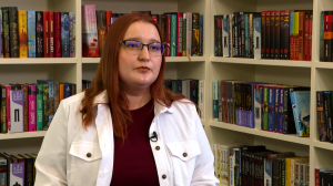 Мы — петербуржцы. Заведующая отделом обслуживания библиотеки «Малоохтинская» Элеонора Бем