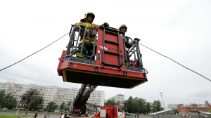 Быстрее, сильнее и безопаснее. В Петербурге прошли Международные соревнования «Сильнейший пожарный»