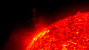 Так близко Солнце мы не видели! Астрономы представили снимки звезды с рекордной детализацией