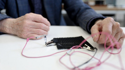 Петербургские учёные создали ткань, которая генерирует электричество