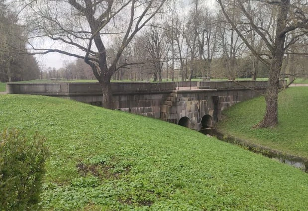 В Екатерининском парке отреставрируют Виттоловский мост, являющийся памятником архитектуры - tvspb.ru