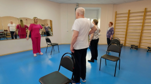 Зарядка для людей «серебряного» возраста. Упражнения на общее укрепление организма и развитие координации